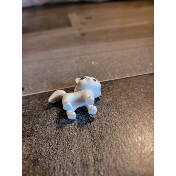 Sml white cat toy doll accessory figure - Picture 4 of 5